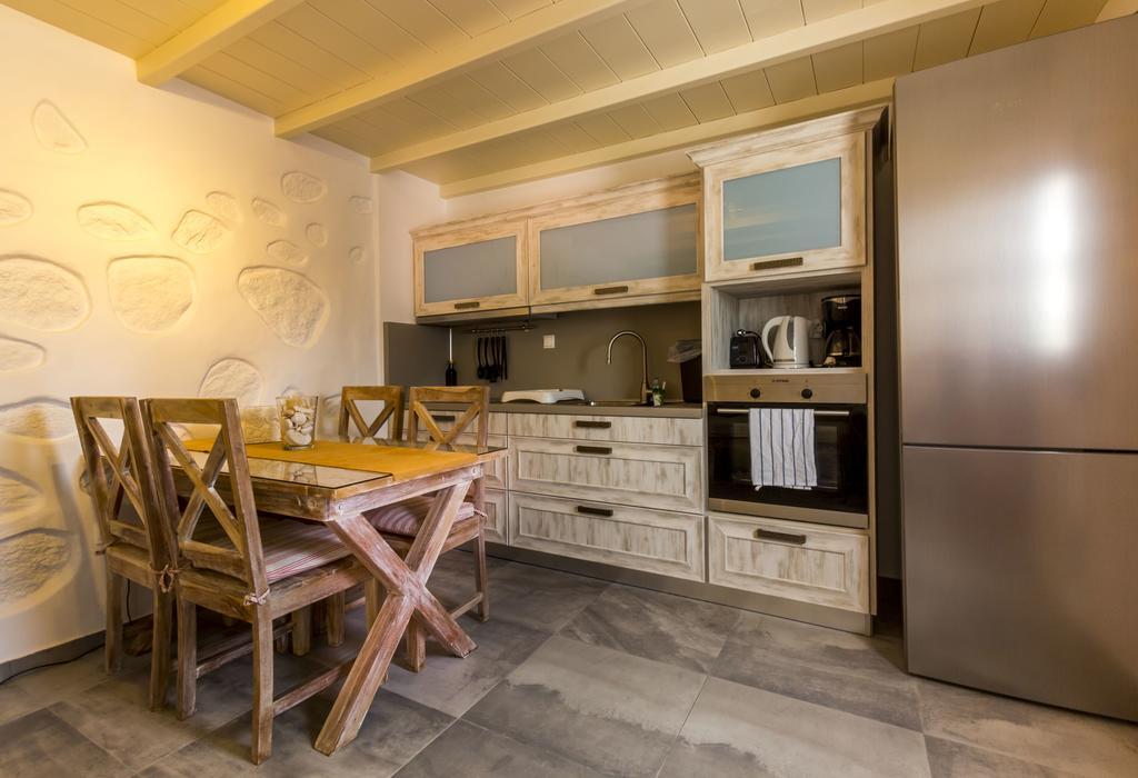 Lavish Suites Agios Ioannis Diakoftis Buitenkant foto