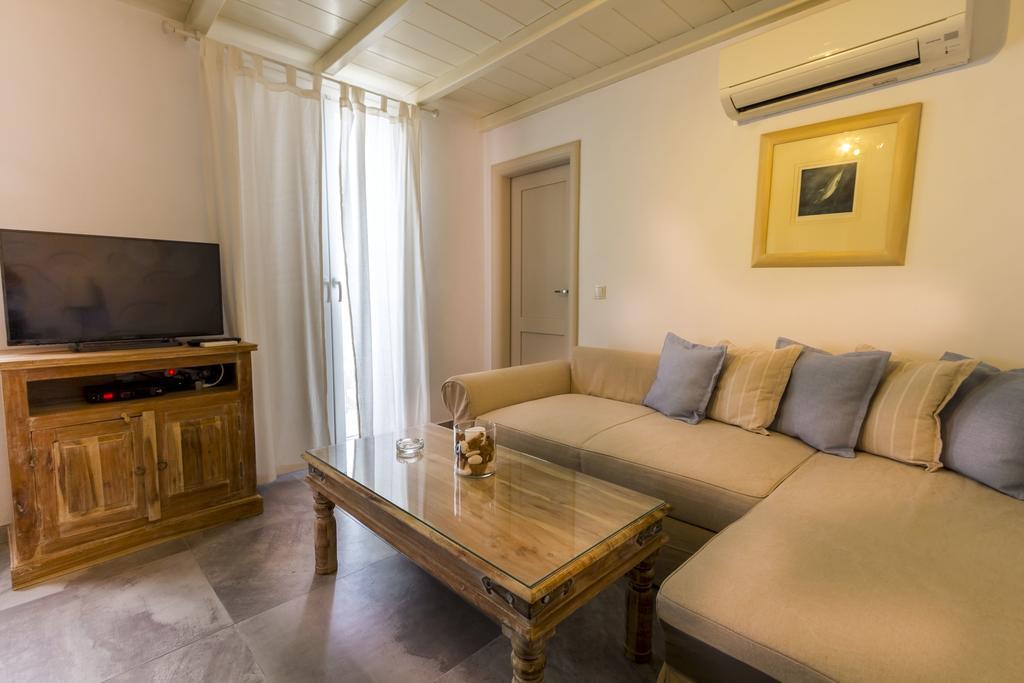 Lavish Suites Agios Ioannis Diakoftis Buitenkant foto
