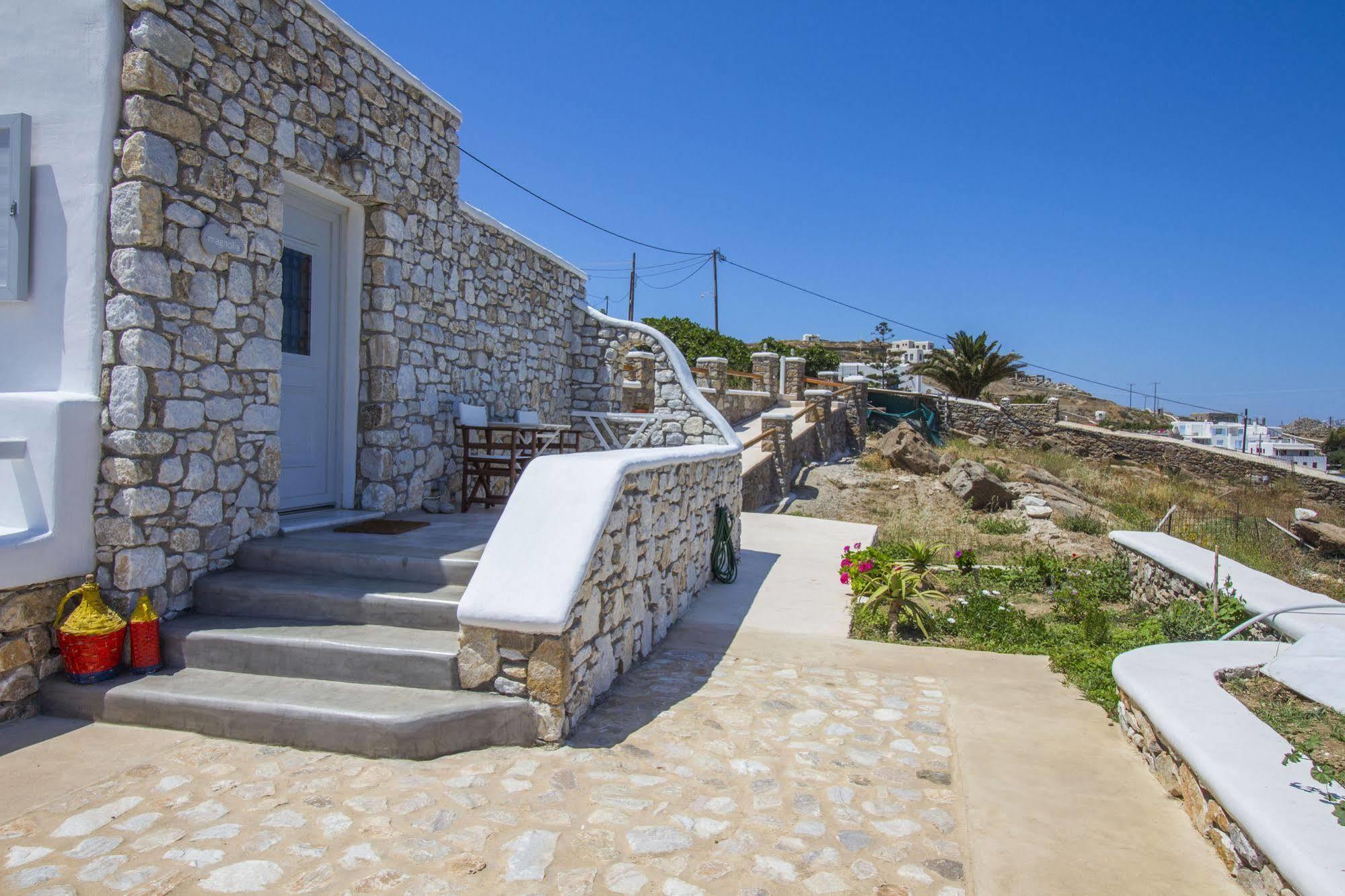 Lavish Suites Agios Ioannis Diakoftis Buitenkant foto