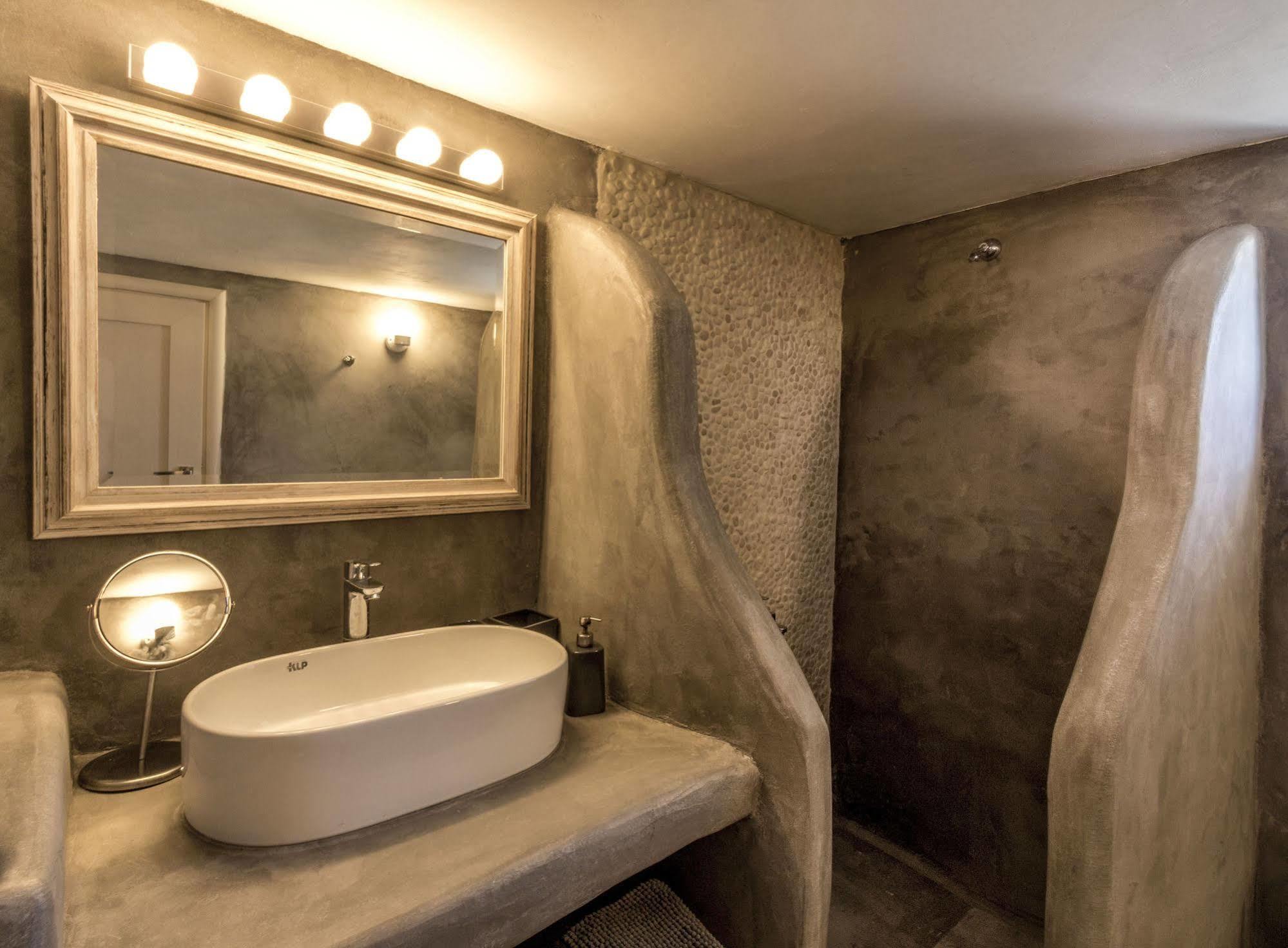 Lavish Suites Agios Ioannis Diakoftis Buitenkant foto